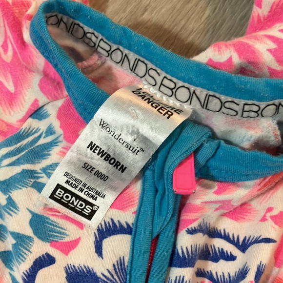Bonds Newborn Wondersuit . Size 0000 . - Picture 5 of 5